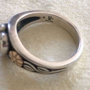 James Avery Jewelry - James Avery Retired Garnet Heart Ring Size 6 James Avery Jewelry - James Avery Retired Garnet Heart Ring Size 6